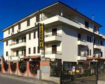 Hotel Certosa - Certosa di Pavia - Gebouw