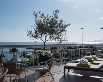 Hotel Tigullio - Lavagna - Outdoor view