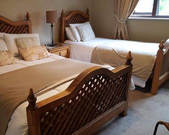 The Baytree Restaurant & Guesthouse - Carlingford - Bedroom
