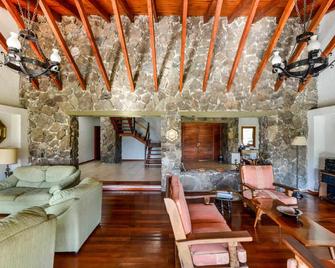 posada del portezuelo - Villa Rumipal - Servicio de la propiedad