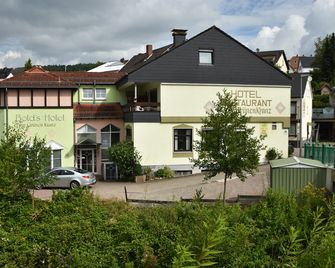 Bold´S Hotel-Restaurant 'Zum Grünen Kranz' - Rodalben - Gebouw