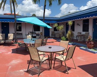 Hollywood Beach Hotels - הוליווד - פטיו