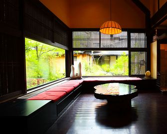 Kurokawaonsen Yamamizuki - Minamioguni - Obývací pokoj