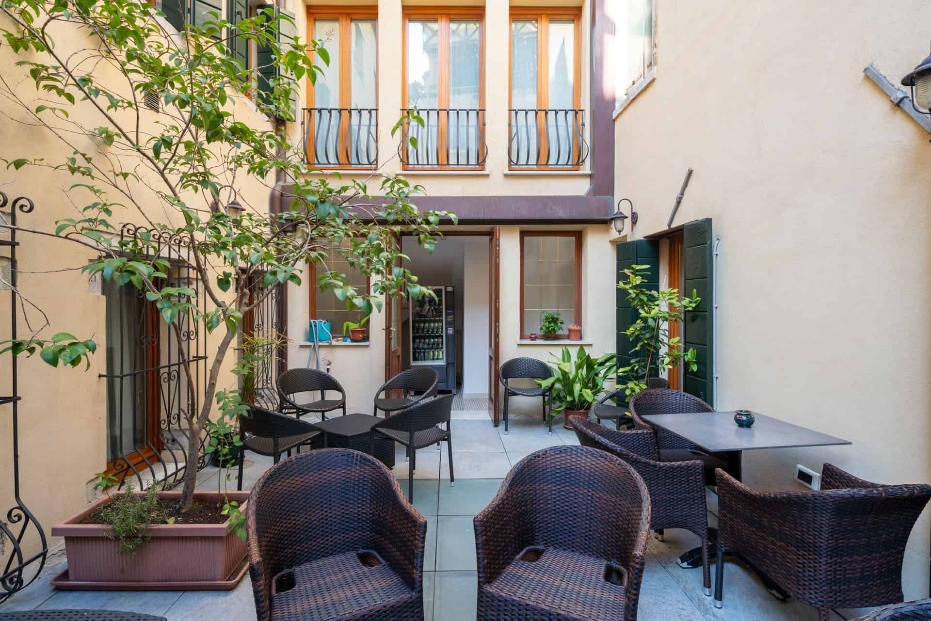 Hotel Antigo Trovatore - Venesia - Serambi
