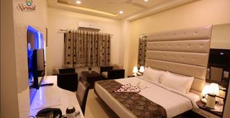 Hotel Nirmal Residency - Bhopal - Bedroom