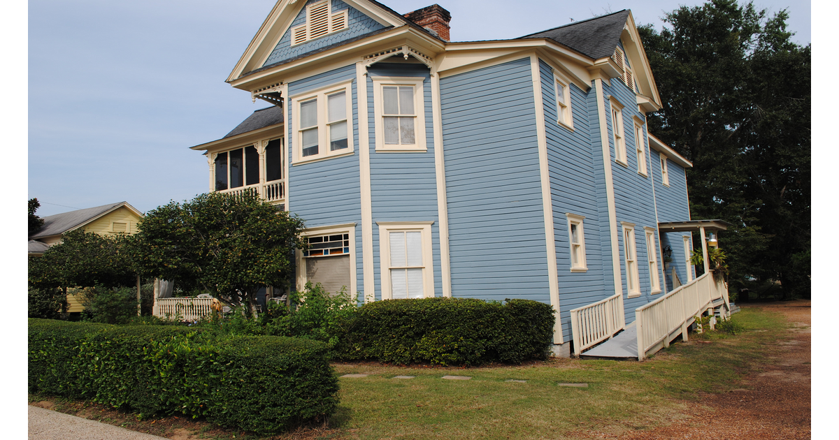 Swann Hotel Bed & Breakfast 544 (̶1̶1̶0̶7̶). Jasper Hotel Deals