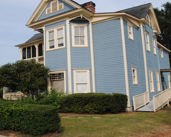 Swann Hotel Bed & Breakfast - Jasper - Building