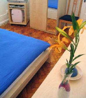 My Rainbow Rooms Gay Men's Guest House - Lisbon - Bedroom