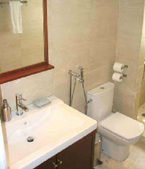 My Rainbow Rooms Gay Men's Guest House - Lissabon - Bad