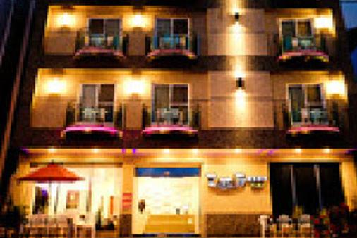Ibiza Kenting Hotel - Hengchun - Building