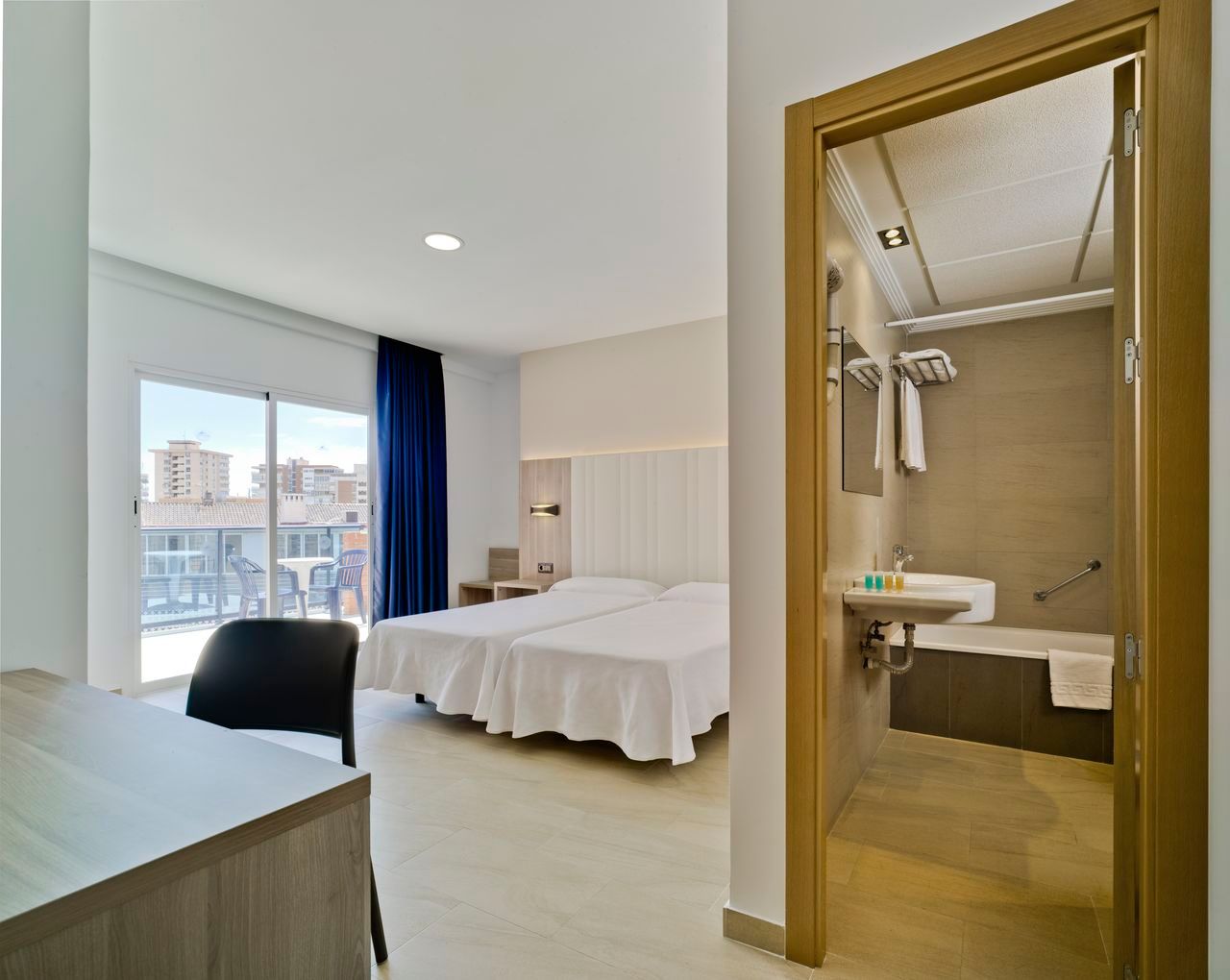 Hotel Bristol Benidorm - Benidorm - Phòng ngủ