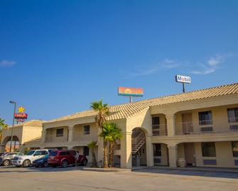 Rio del Sol Inn - Needles - Edificio