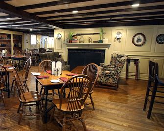 Publick House Historic Inn and Country Motor Lodge - Sturbridge - Ресторан