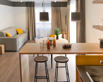 بلانب هوتل - ليفينج تشامونيكس - شامونيكس-مون-بلان - غرفة معيشة