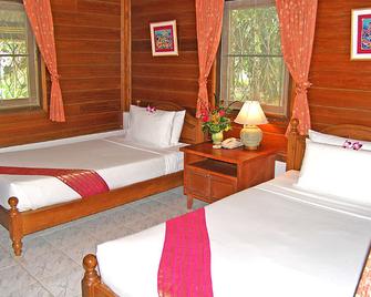 Phuket Golden Sand Inn - Sha Extra Plus - Karon - Schlafzimmer