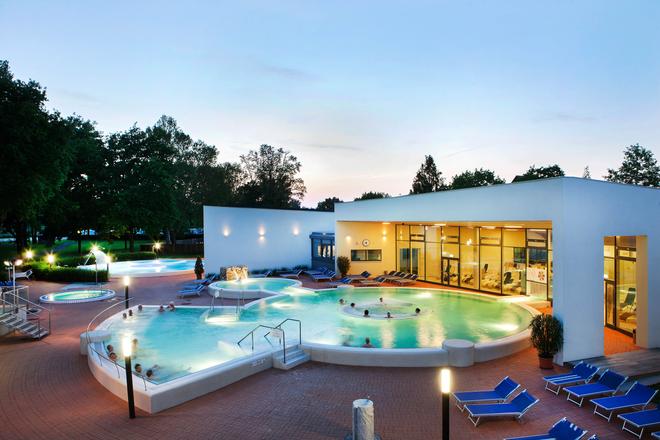 Emmenstrae 13 8490 Bad Radkersburg Steiermark sterreich. 100% Badeurlauber, Hochzeitsreisende, Urlaub zu zweit, Familie, Singles mit Kind, Singles sehr nettes Hotel in der Kurstadt Bad Radkersburg - klein - fein - und tolle Hotel Sporer der Parktherme (Bad Radkersburg