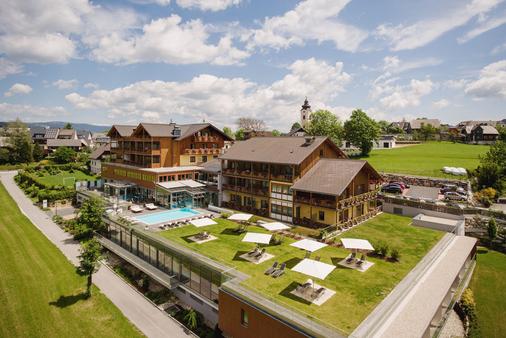 Dorfhotel Fasching - Fischbach - Building