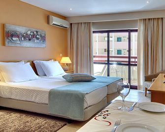 Hotel Alba - Monte Gordo - Camera da letto