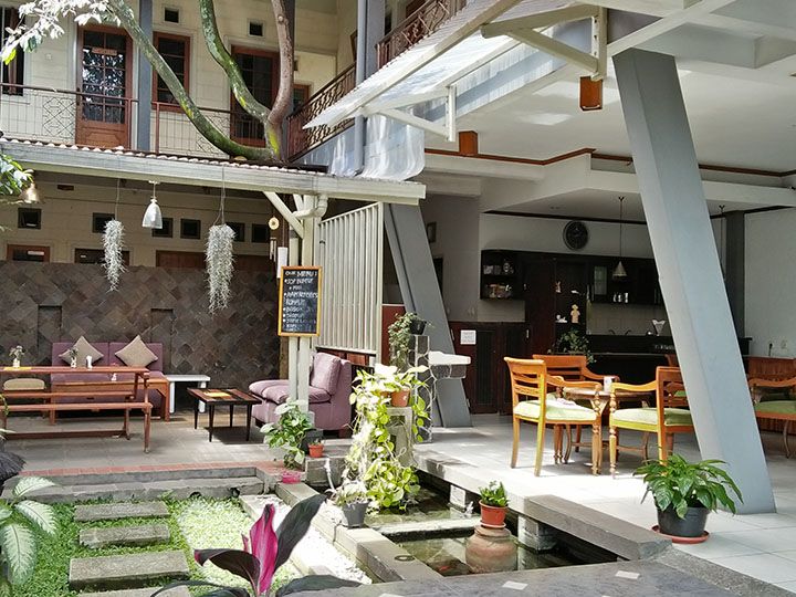 Rumah Asri Bed And Breakfast - באנדונג - מסעדה