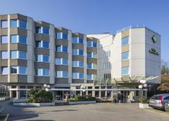 Hotel Welcome Inn - Kloten - Building