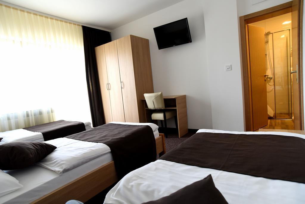 Rooms Barba Niko Near Zagreb Airport from . Velika Gorica Hotel