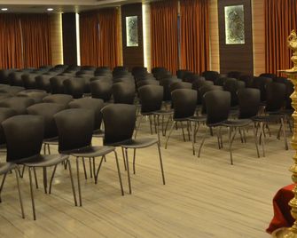 Abirami Residency - 蓬蒂切里 - 住宿便利設施