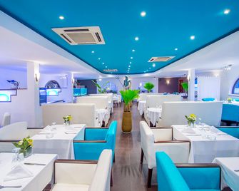 Airport Hotel Casino du Cap-vert - דקר - מסעדה