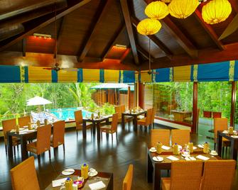 Niraamaya Retreats Cardamom Club - Thekkady - Ravintola