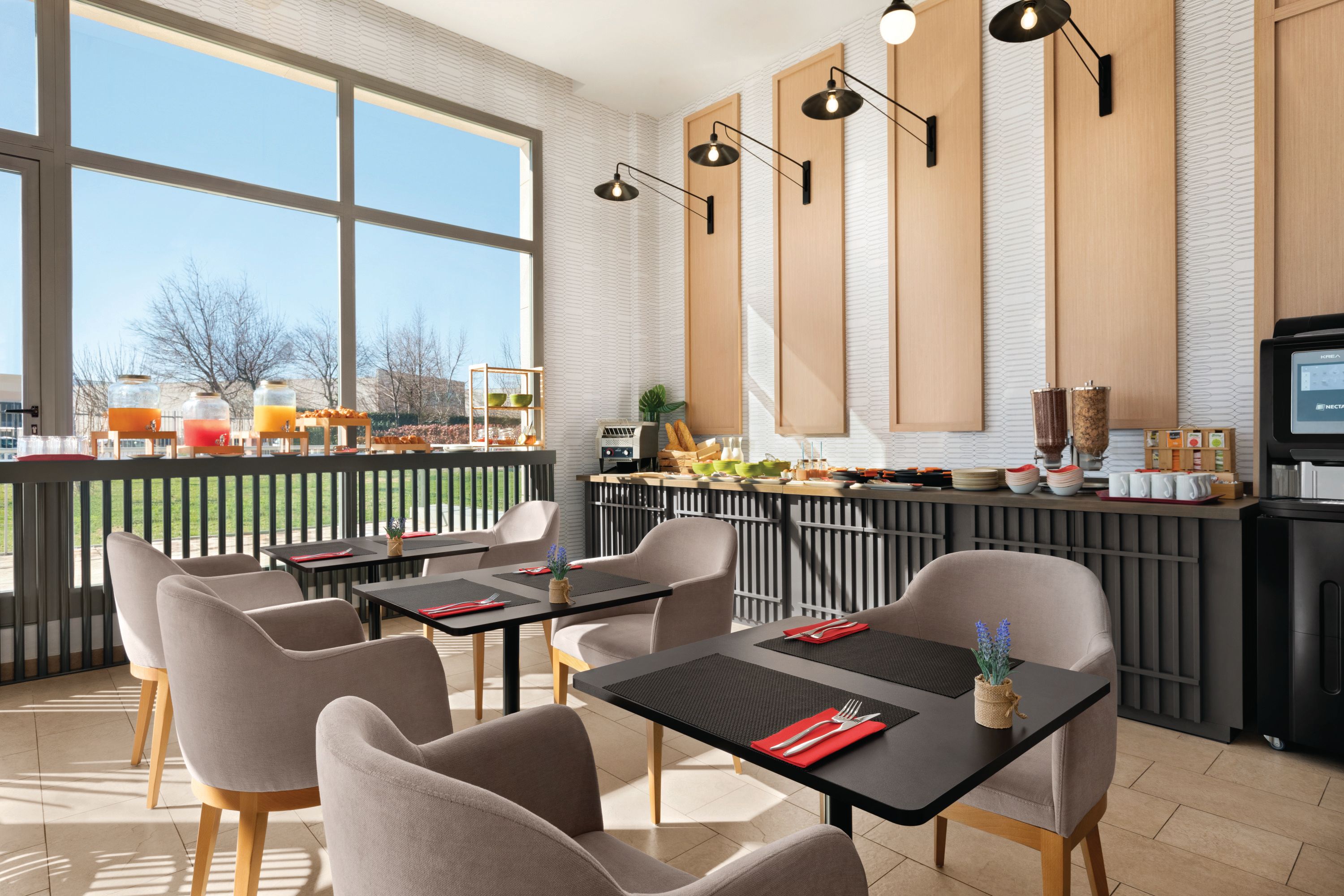 رامادا باي ويندام مدريد خيتافي