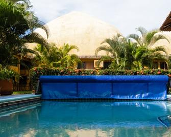 拉斯卡斯塔斯酒店 - Guayabitos 景點 - Rincon de Guayabitos - 游泳池