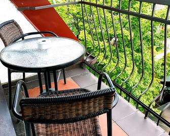 Fontush Hostel - Ivano-Frankivs’k - Balcony