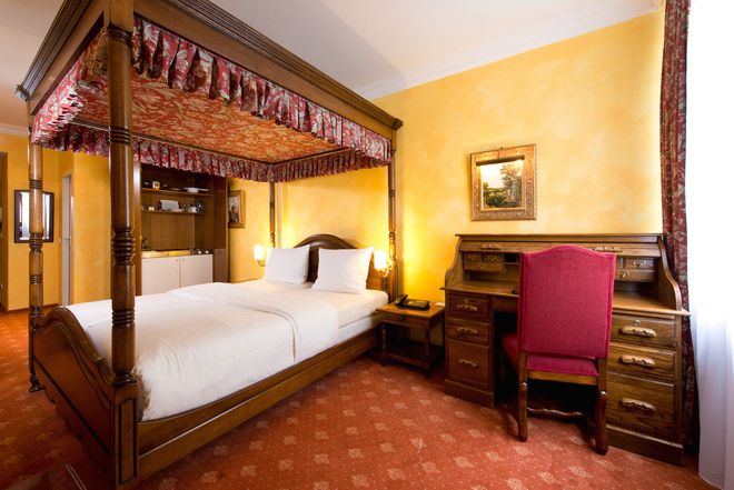 King's Hotel First Class - Munich - Bedroom