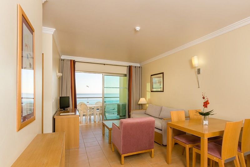 Vista Sala de estar do null localizado em null. Imagem fornecida por Informações Oficiais do Hotel