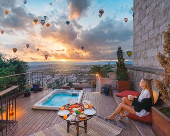 Taskonaklar - נבשאיר - שירותי מקום האירוח