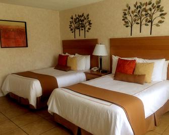 Inn At Deep Canyon - Palm Desert - Bedroom