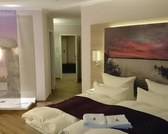 Flair Hotel Weiss - Angermünde - Bedroom
