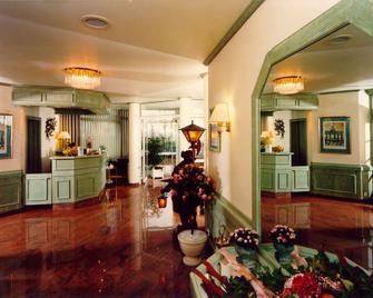 Hotel Heuberg - Norderstedt - Lobby