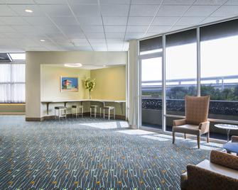Holiday Inn Palm Beach Airport Hotel and Conference Center - West Palm Beach - Building