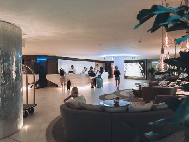 Amàre Beach Hotel Ibiza - Sant Antoni de Portmany - Front desk