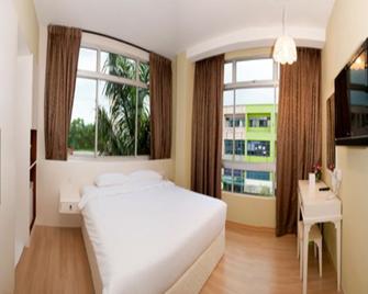 Hotel 101 Permas Jaya New - Masai - Ložnice