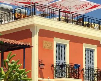 Guesthouse 1932 - Himarë - Edificio