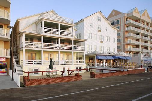Majestic Hotel & Apartments - Ocean City - Building