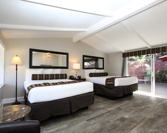 Monterey Peninsula Inn - Pacific Grove - Schlafzimmer
