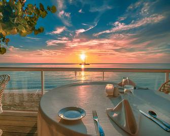 Travellers Beach Resort - Negril - Restoran