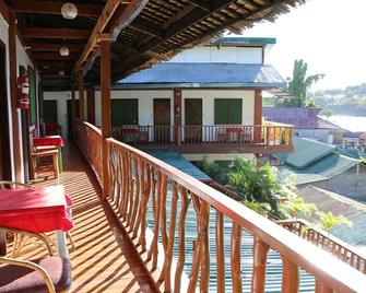 Badladz Dive Resort - Puerto Galera - Parveke
