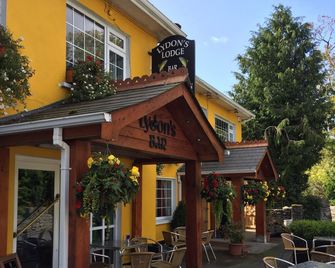 Lydons Lodge Hotel - Cong - Edificio