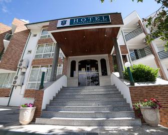 Hotel Estalagem Turismo - Bragança - Gebäude