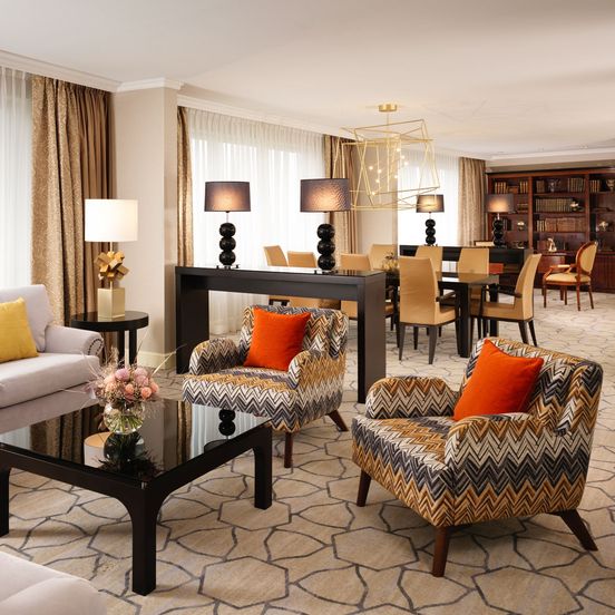 Living room view of Sheraton Grand Warsaw