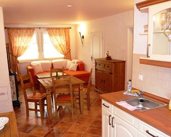 Pension Zum Schlangenkoenig - Burg (Spreewald) - Dining room