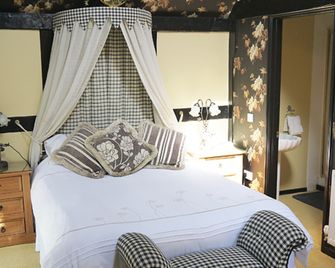 The Old Priory B&B - Bognor Regis - Bedroom